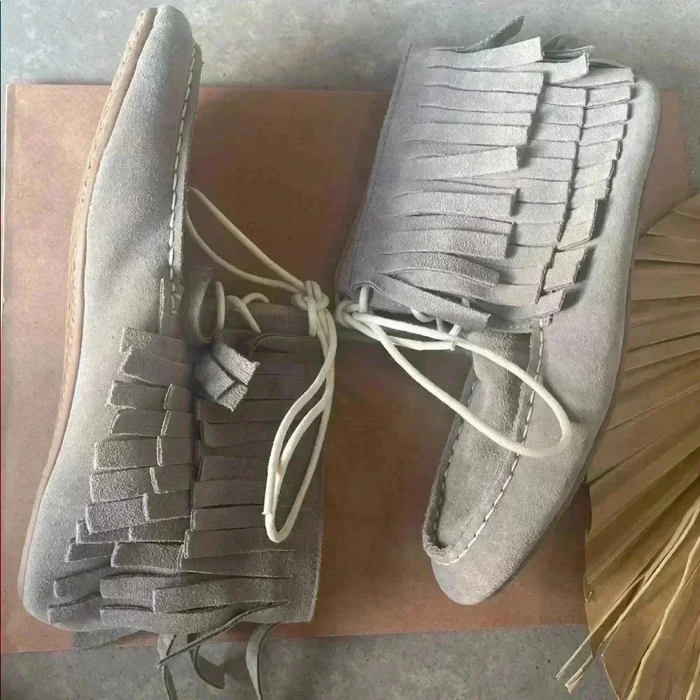 NEW Monkey Feet Fringed Moccasins Size 38 | 6.5-7